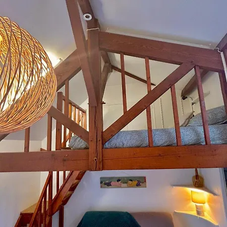Apartment Maisonnette 2 A 4 Pers- Jardin Privatif Cloture- Calme- Stationnement Gratuit- Pau Ouest *